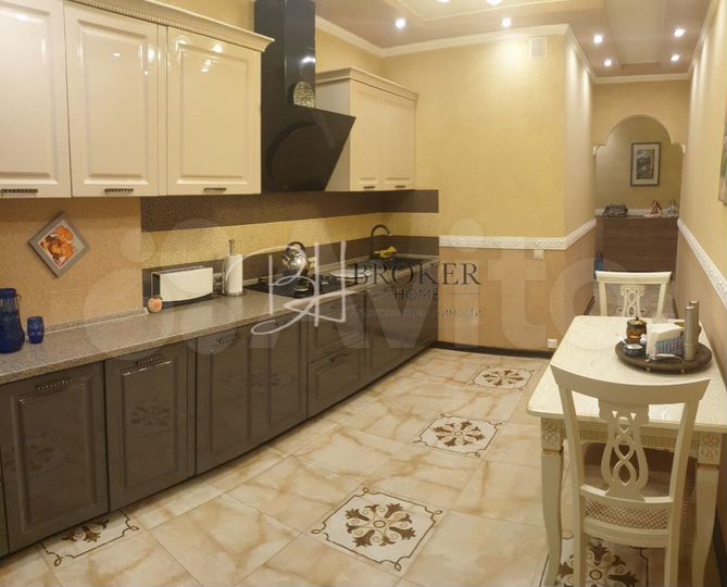 3-к. квартира, 90,9 м², 4/9 эт.