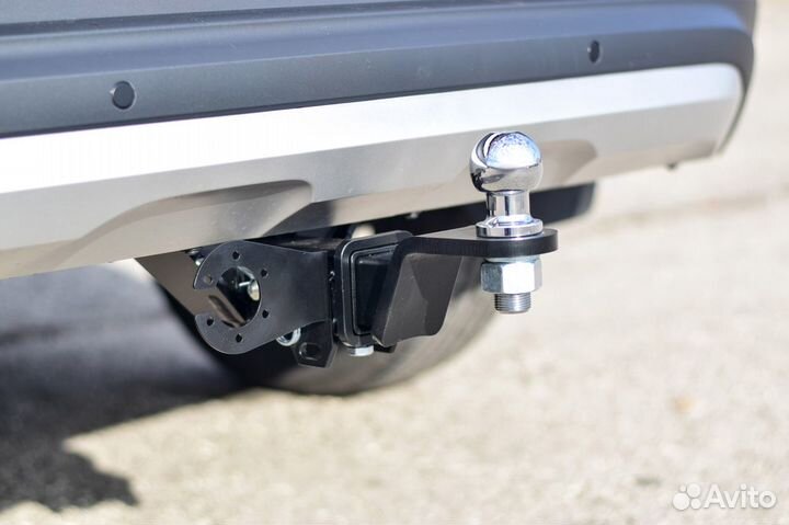 Фаркоп съемный квадрат Renault arkana c 2019