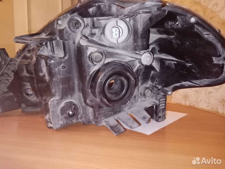 Фара правая передняя Nissan tiida