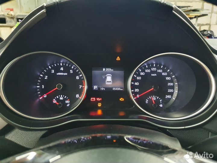 Обшивка багажн правая Ceed 3 CD (Хэтчбек)