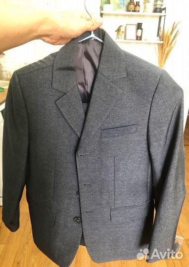 Костюм школьный для мальчика новый 134
