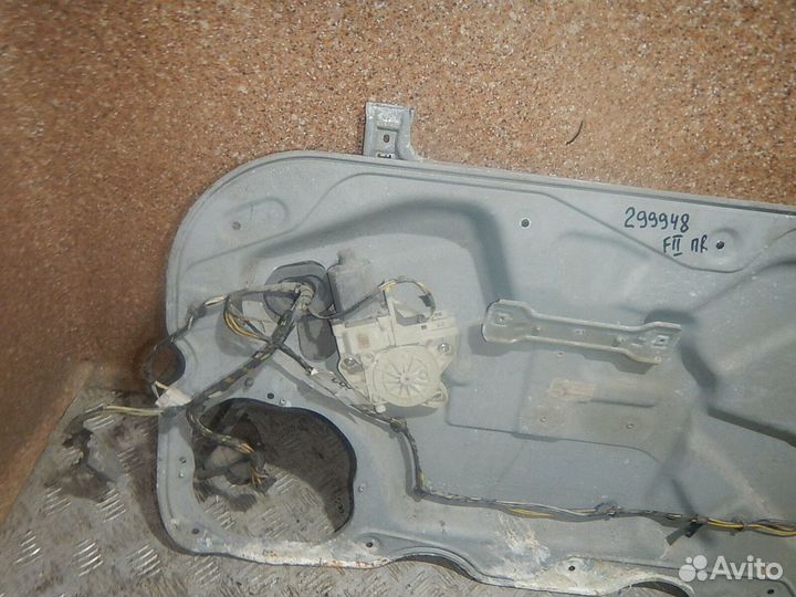 Стеклоподъемник электр.передний правый