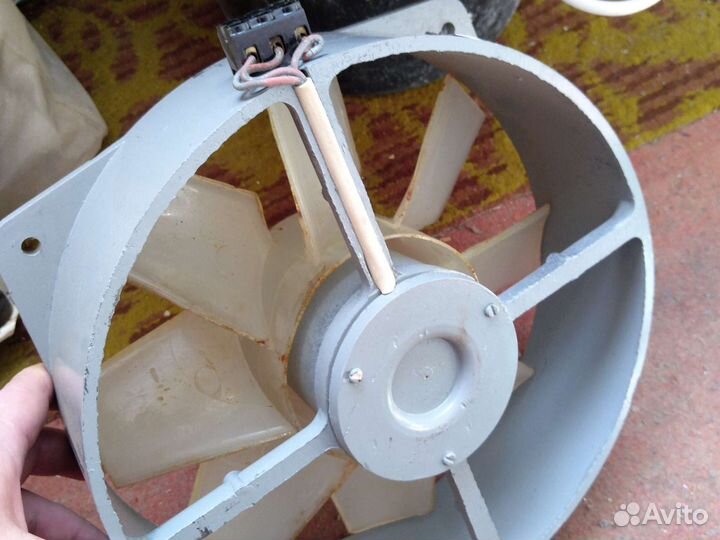 Вентилятор вытяжной