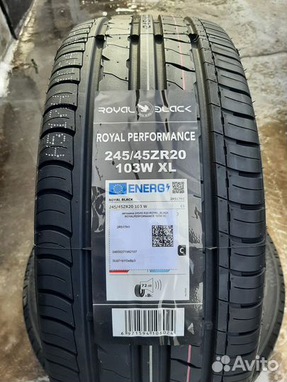 Royal Black Royal Performance 245/45 R20 103W