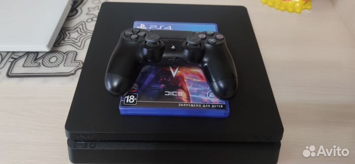 Sony playstation 4 PS4 slim 1tb
