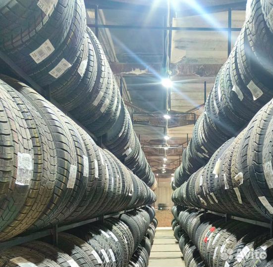 Bridgestone Ice Cruiser 7000 215/70 R16 100M