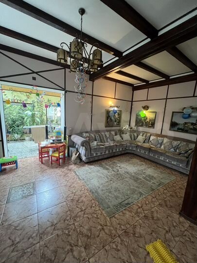 Коттедж 380 м² на участке 15,6 сот.