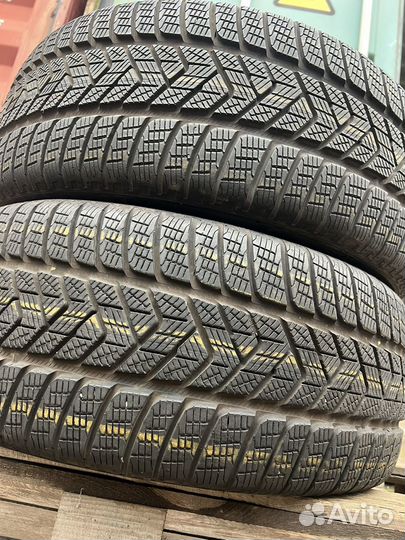 Pirelli Scorpion Winter 255/40 R21