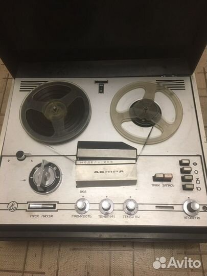 Катушечный магнитофон