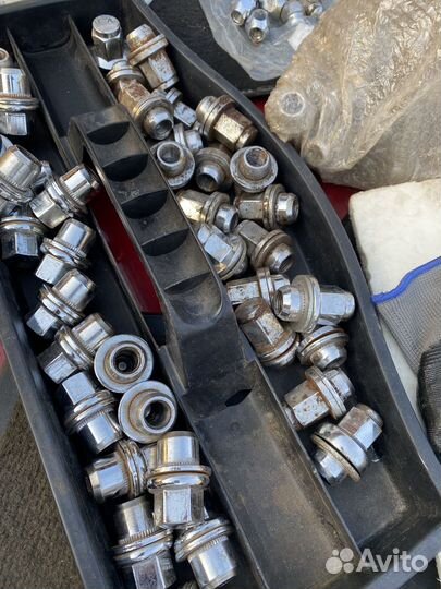 Колесные гайки,болты тойота Форд мерседес бмв