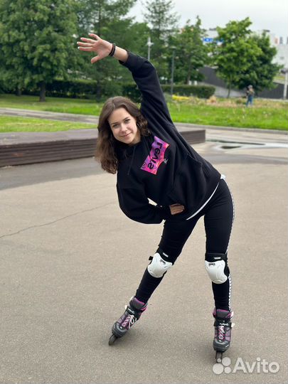 Инструктор по роликам