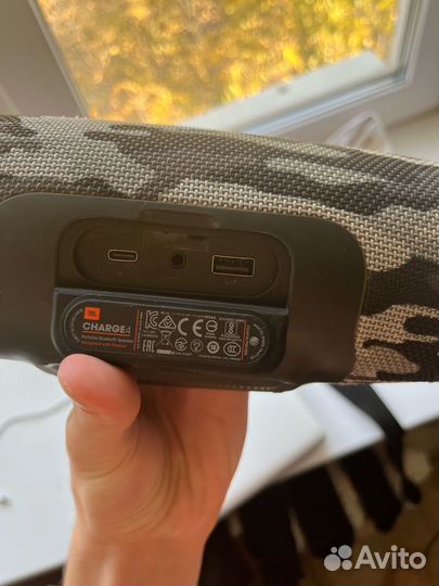 Колонка jbl charge 4