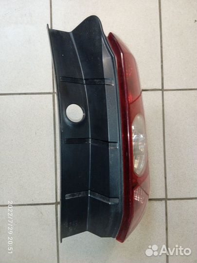 Фонарь задний правый renault duster