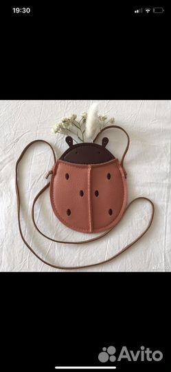 Маленькая детская сумка кожаная