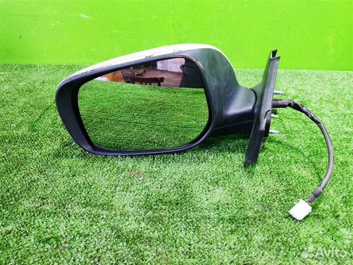 Зеркало левое Toyota Yaris P90 2010