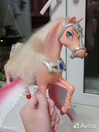 Продам лошадь игрушечную