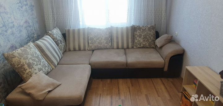 Диван угловой