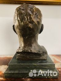 Бюст Мусы Джалиля