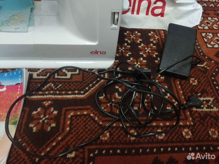 Швейная машина elna 720