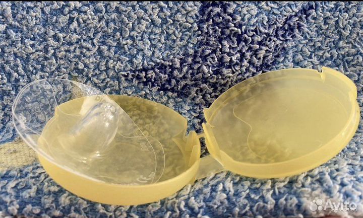 Накладки на грудь medela