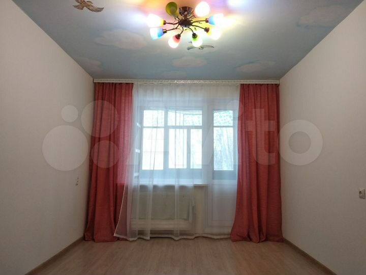 2-к. квартира, 45 м², 4/9 эт.