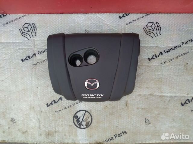 Крышка двигателя Mazda CX-5 2 с дефектом