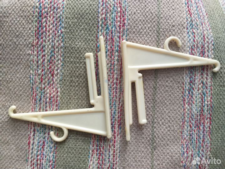 Кронштейн для полки и зеркала белый пластик СССР