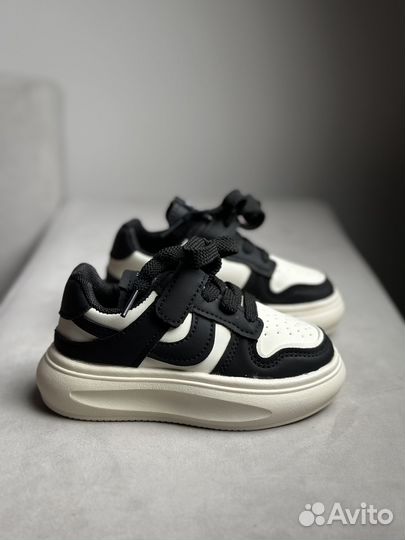 Детские кросовки 24-26-27-37