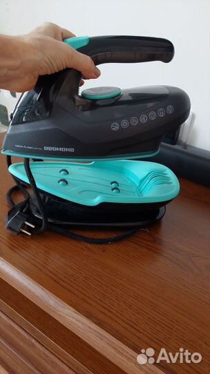 Утюг беспроводной