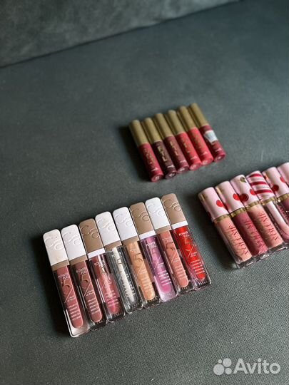 Блески и помады для губ тестеры