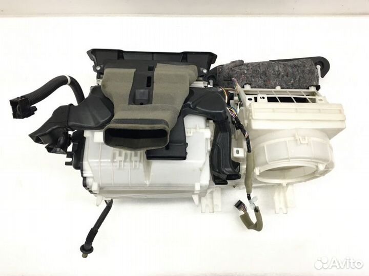 Корпус печки Mitsubishi Outlander 2020