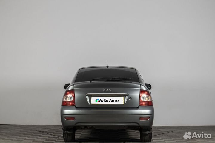 LADA Priora 1.6 МТ, 2012, 211 331 км