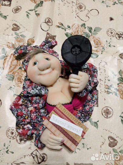 Магнит на холодильник