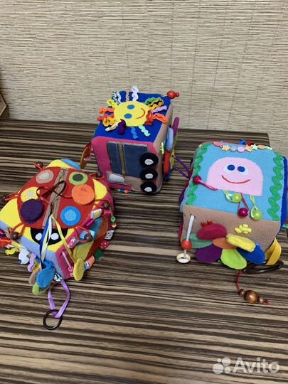 Куб Бизиборд (развивающие игрушки из флиса