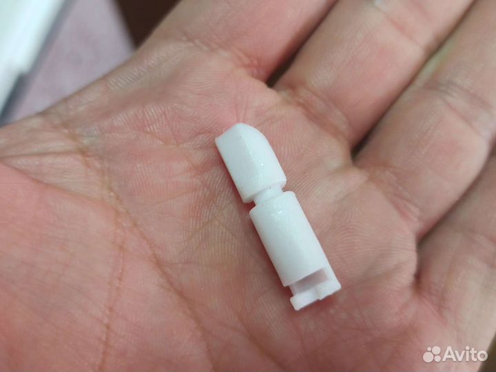 Язычок лючка бензобака Nissan Infinity