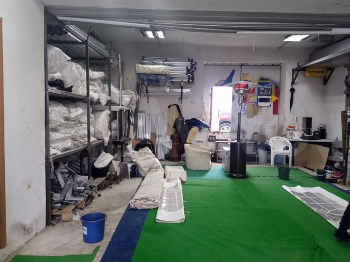 Продаю здание, гаражные боксы 550м²