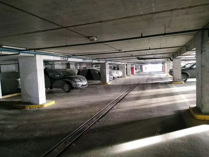 Машиноместо, 15 м²