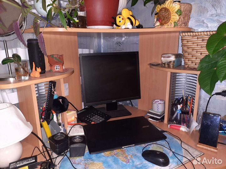 Компьютерный стол