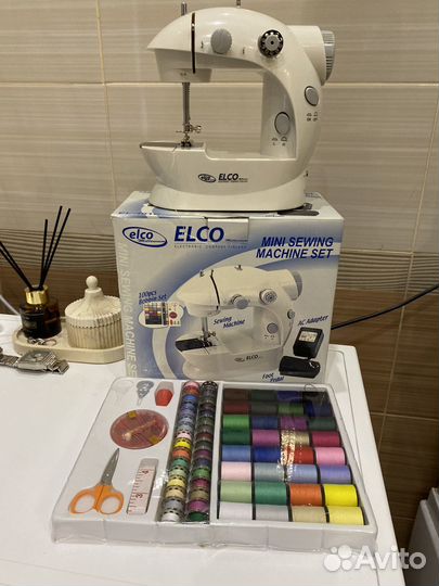 Мини швейная машинка