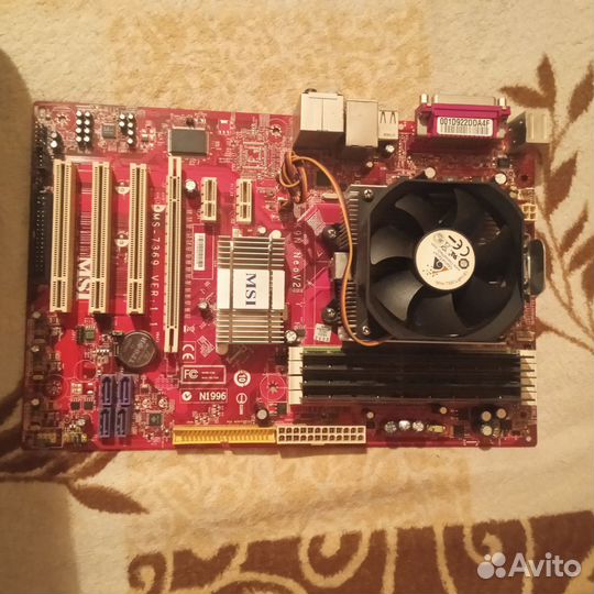 Материнская плата с процессором