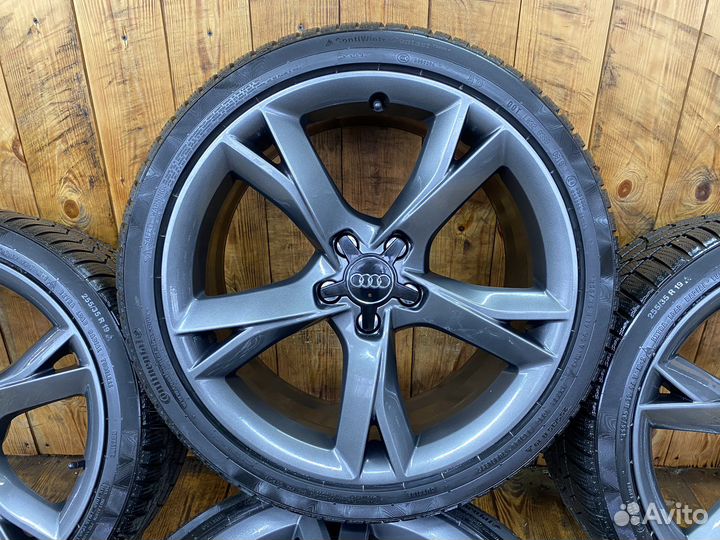 R19 Continental ContiWinterContact TS 830 P 255/35, PCD 5x112 DIA 66.6