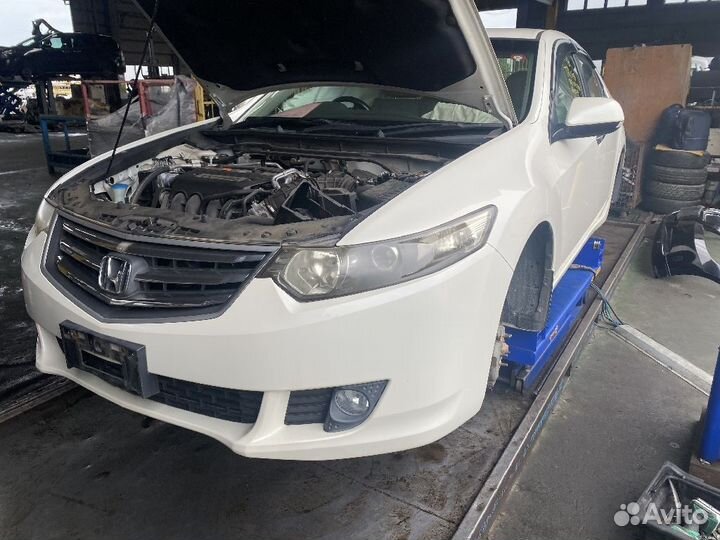 Кронштейн бампера задний Honda Accord CU2