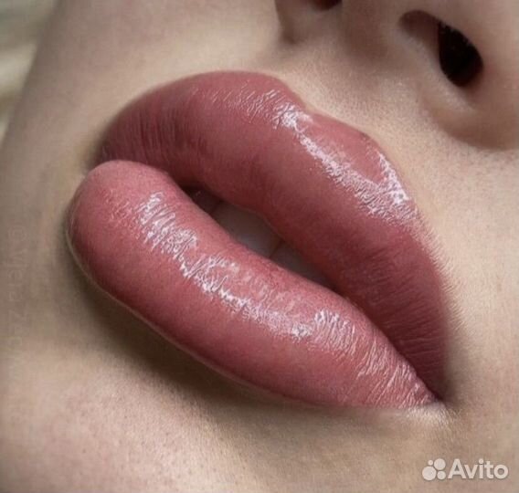 Перманентный макияж бровей