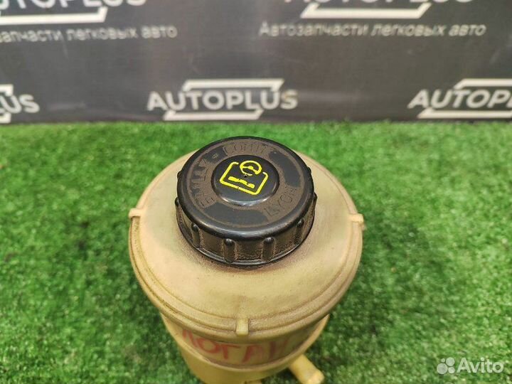 Бачок гур Renault Logan 1.6 2004-2016