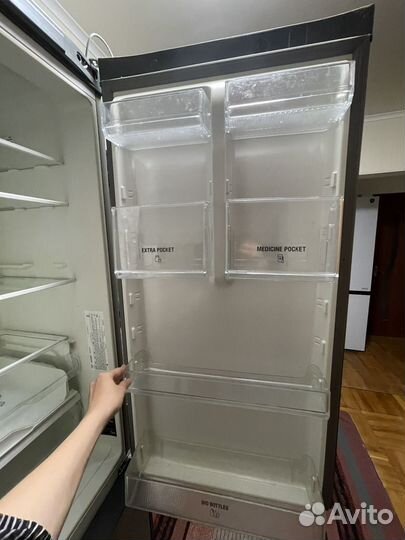 Холодильник бу Hotpoint ariston