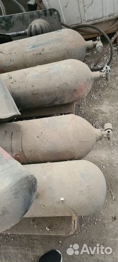 Балоны под метан 10 штук, стояли на газеле