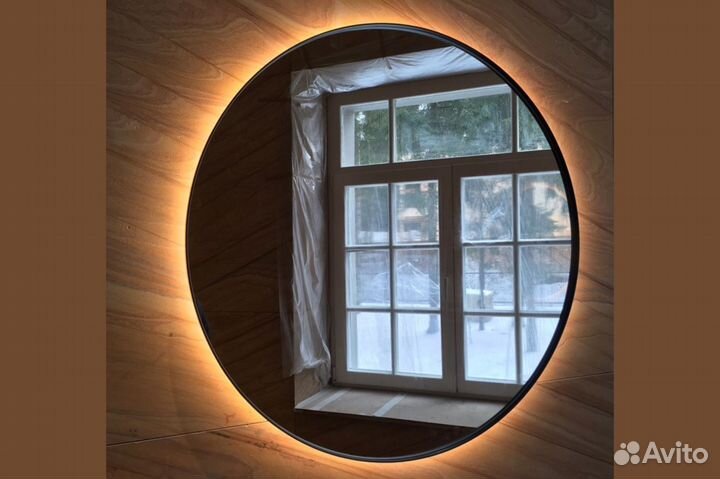 Зеркало парящее в металлической раме круглое