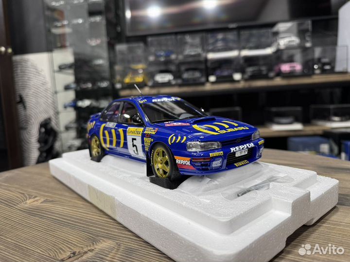 Kyosho Subaru Impreza sainz/moya (KYO8962B0) 1:18