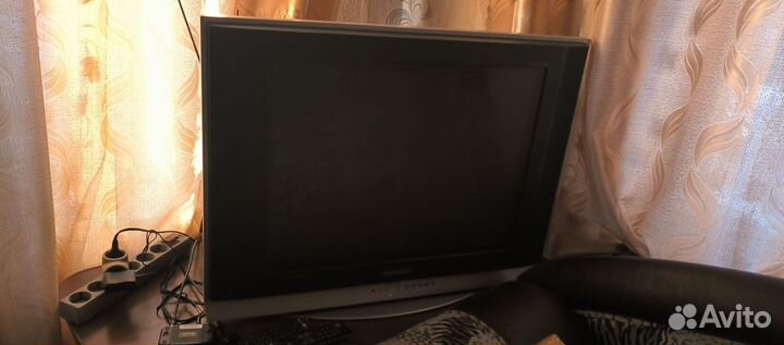 Телевизор samsung