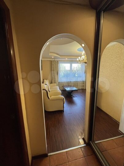 4-к. квартира, 86 м², 1/5 эт.